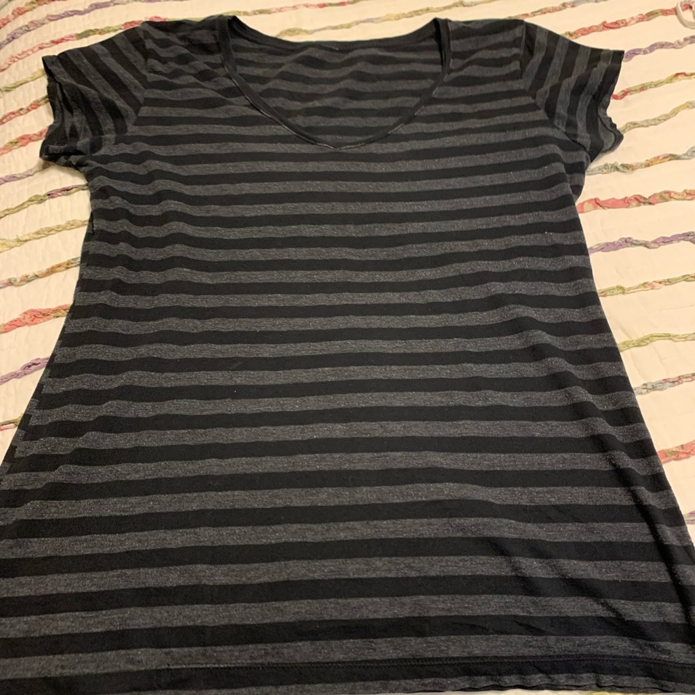 Rue 21 tee